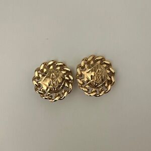 Vtg Elegant Gold-Tone Clip-On Earrings